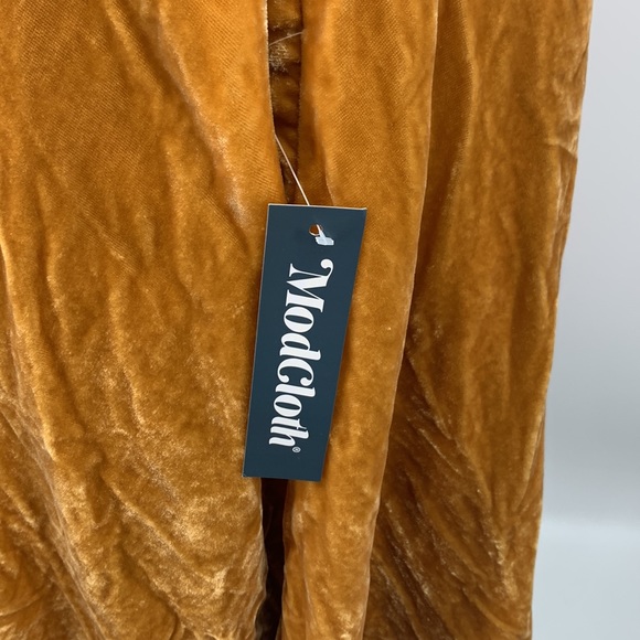 NWT ModCloth skirt gold velvet size 8 with Pockets - Picture 5 of 8